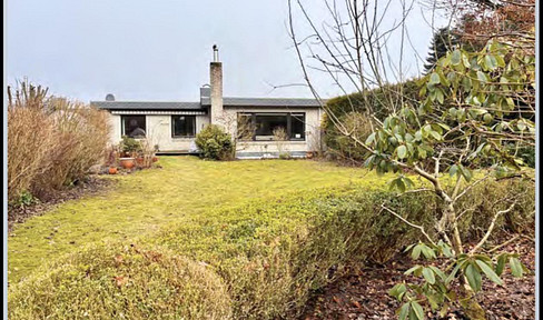 Cozy chain-link bungalow in a quiet location - no real estate agent fees.