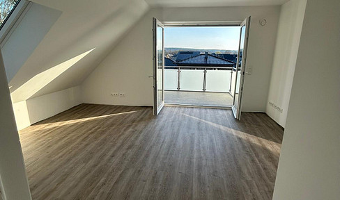 Comfortable living in a new building with a large balcony!