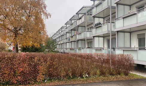 Spacious apartment with a south-east-facing balcony.