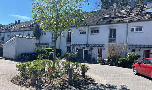 Schönfließ - Terraced house for sale, currently rented out, located directly on Bieselheide in the Oberhavel district.
