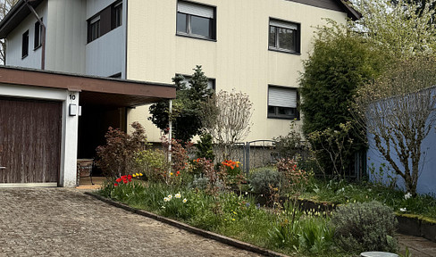 Rare opportunity in the prime location of Wartberg – Multi-family house with 3 units and significant potential.
