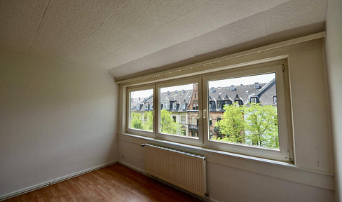 Exclusive 3-room apartment with fitted kitchen in Wiesbaden.