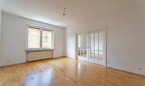 Attraktive 4 ZKB Altbauwohnung in KO-Pfaffendorf