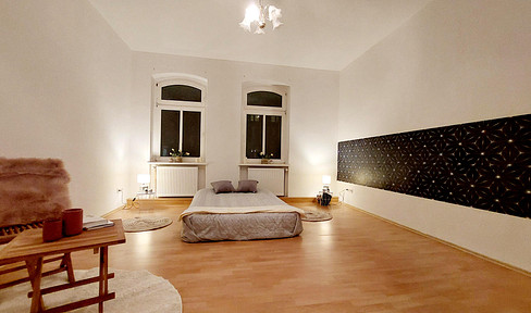 Bright, well-maintained 4-room apartment for families in Weißenfels.
