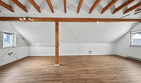 New shared living space: Spacious detached house with a sun terrace, located in a well-connected area of Dünnwald!