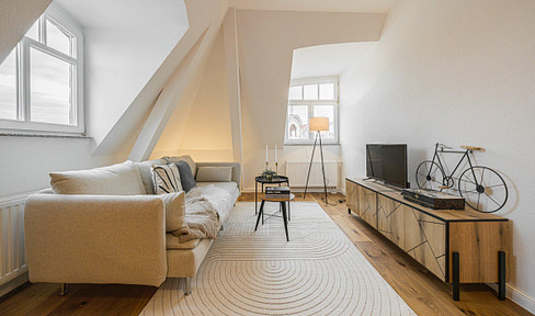 *Completely renovated: 3-room apartment in a historic building in Leipzig – available immediately & offering excellent returns, directly from the owner.*