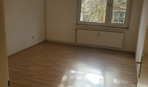Charming room in a shared apartment, in a central location – ready to move in immediately!