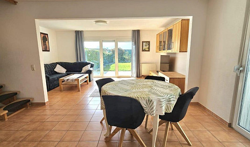 Well-maintained semi-detached house (built in 2005) with 6/7 rooms, located in Niederhöchstadt, Eschborn.