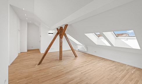 Exclusive 2-room penthouse apartment – high-quality finish and ready to move in immediately.