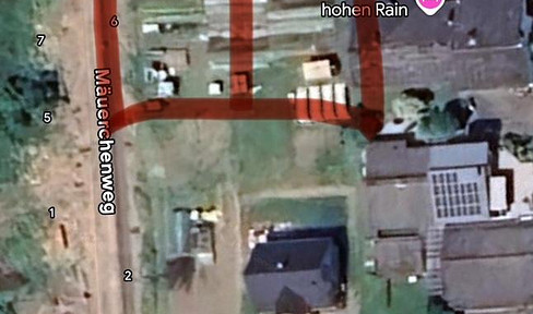 For sale: 2 beautiful plots of land (available individually). Located in the upper left corner, plot 501, and in the upper right corner, plot 522 (sizes in square meters).