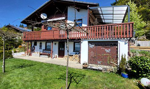 Holiday home with stunning views near the Bavarian Forest National Park.
