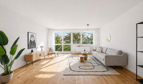 First occupancy after renovation! Bright 3-room apartment with a large, sunny balcony in the desirable Moosach neighborhood.