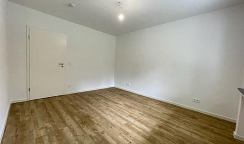 Beautiful apartment with a balcony, located in the western part of Mülheim.