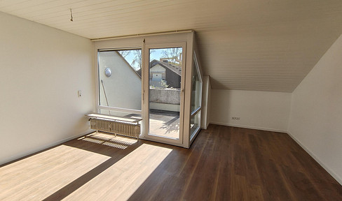 Dreamy 3-room penthouse apartment right on the Swiss border, including a parking space.