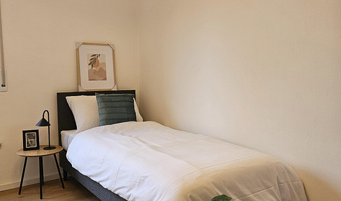 NEU renovierte 1-Zi Whg voll möbliert