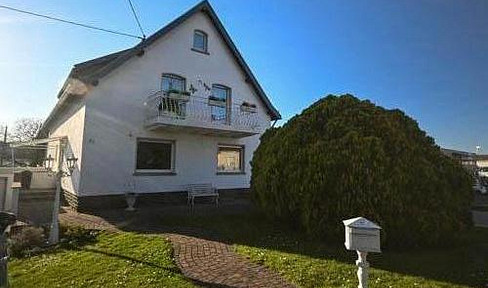 Spacious 4-room maisonette apartment in a fantastic location.