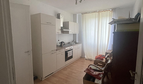 Charmante 1-Zimmer-Altbauwohnung in zentraler Lage an der Adenauerallee – ab 01.07.2026 verfügbar