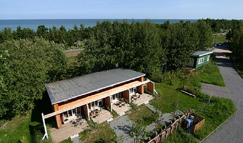 Zingst – Bungalow in a prime location by the dike.