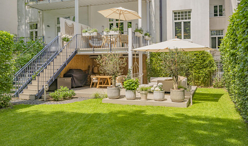 Rarity: Luxuriously renovated historic building with a dream garden, 3 terraces, and complete tranquility.