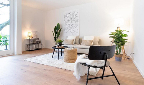 Completely renovated 3-room apartment with garage included, located in Willich-Anrath.