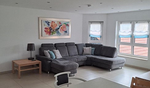 Available for rent immediately: modern 5-room apartment in a 3-family house in Neuenstadt a.K.