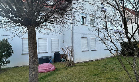 Spacious 5-room apartment - affordable living space for families.
