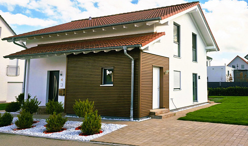 FEE-FREE: Detached single-family house with geothermal heating. Energy consumption: A+, 12.1 kWh/(m²a).