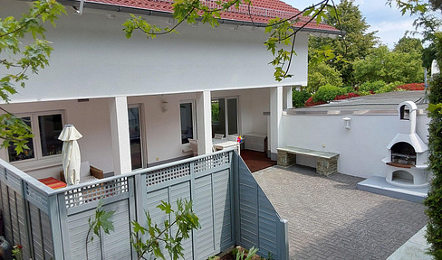 Enjoy peaceful living and excellent connectivity – semi-detached house with a sun terrace in Wehrheim/Obernhain.