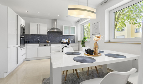 *** ERSTBEZUG NACH MODERNISIERUNG – HOCHWERTIGE 3,5-ZI.-WOHNUNG MIT SONNENLOGGIA & EBK IN BREDENEY