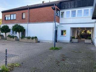Stylish, almost new apartment, 89 square meters, located on the 1st floor.