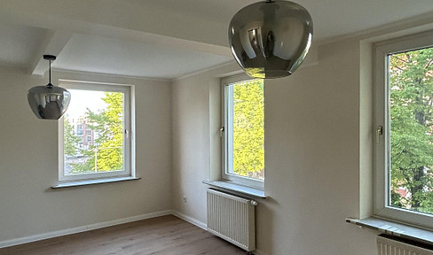 Beautiful 2-room apartment in Cologne-Raderberg.