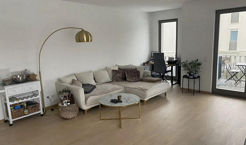 Bright 2-room apartment near the city center.