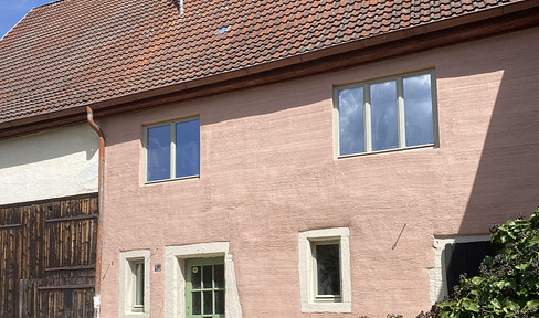 Modernisiertes Haus mit Wärmepumpe für 290.000 bei Herrenberg/ Tübingen