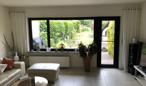 Reiheneckhaus in ruhiger Lage - sofort einziehen, provisionsfrei