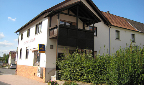 Residential and commercial building with development potential | 1,719 m² plot of land.