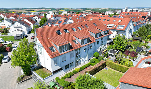 Modern 2.5-room apartment located on the outskirts of the city.