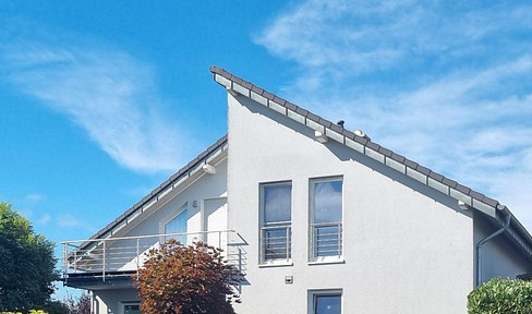 Modern architect-designed house with panoramic views.