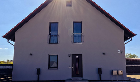 Modern single-family house with a separate apartment, large garden, and plenty of space.