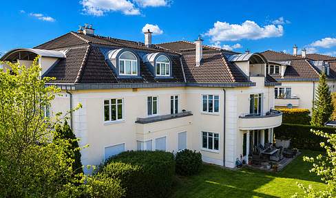 Live without fees in the Golf Residential Park - Bright apartments, 89m² or 175m², just outside Berlin.