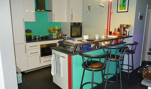 Attractive commercial unit.