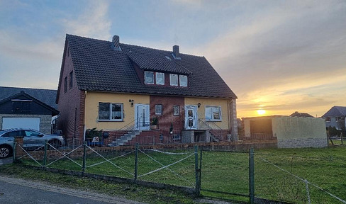 Ruhig gelegene Doppelhaushälfte sucht handwerkliche Hände