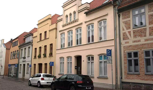 Attraktives Mehrfamilienhaus in Güstrow mit 7 vermieteten Wohnungen – provisionsfrei von privat