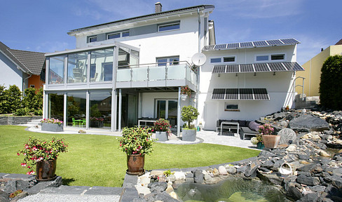 Modern, energy-efficient house with a fantastic view of the Thuringian Forest.