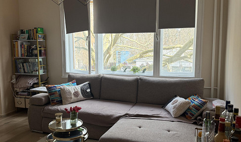 Renovated, centrally located apartment in Moabit.