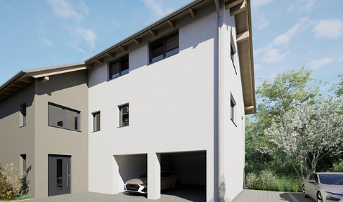 Multi-family building in a central location, eligible for a €500,000 KfW loan at a 1.07% interest rate.