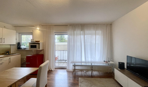 All-inclusive: Fully furnished 2-room apartment with a balcony, located in the city center.