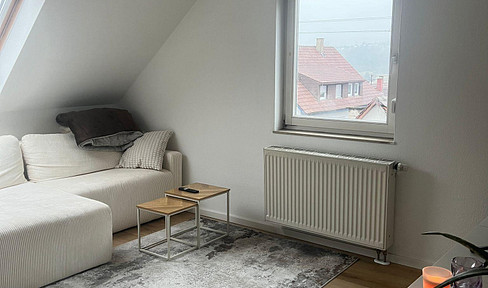 Charmante Dachgeschosswohnung im historischen Fachwerkhaus – zentral in Höfingen (S-Bahn fußläufig)