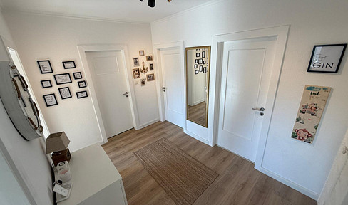 3-room apartment with balcony and underground parking space.