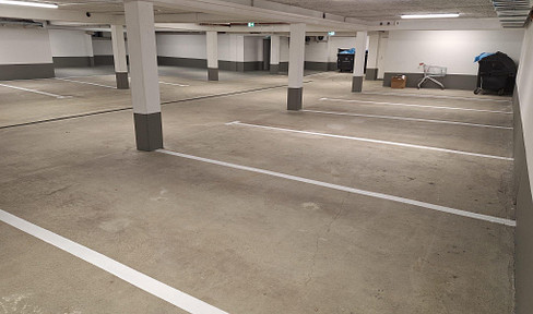 Parking space in an underground garage, up to 2.10 meters in height, with a car lift, for rent in Fuhlsbüttel.