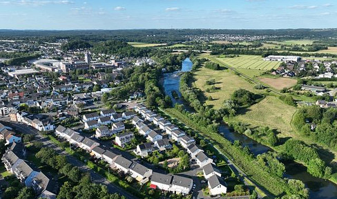 Helles, freundliches 3-Zimmer-Reihenhaus an Sieg & Naturschutzgebiet Siegburg